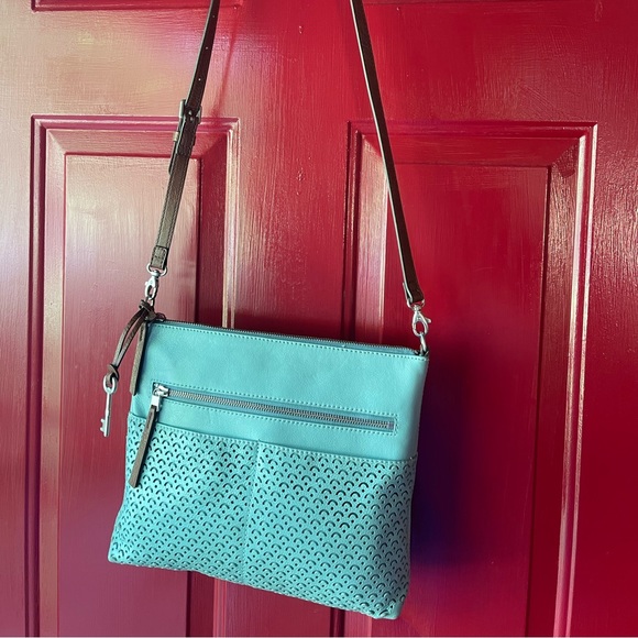Fossil Women’s Fiona Crossbody purse - Picture 2 of 7